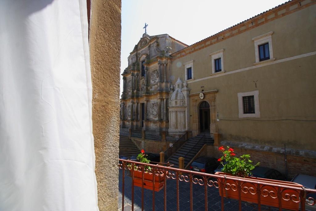 Gualtiero Camere & Suite كالتاجيروني المظهر الخارجي الصورة